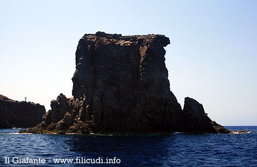 Montenassari tiny island / rock